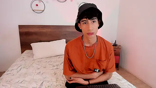 Snapshot of novaybrian chatting on 12/12/24, 04:37 novaybrian online show from 12/12/24, 04:37