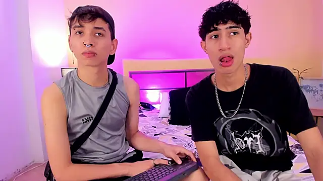 Snapshot of novaybrian chatting on 12/17/24, 04:23 novaybrian online show from 12/17/24, 04:23