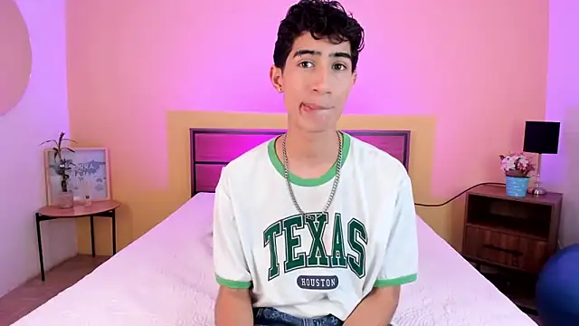 Snapshot of novaybrian chatting on 02/04/25, 04:15 novaybrian online show from 02/04/25, 04:15