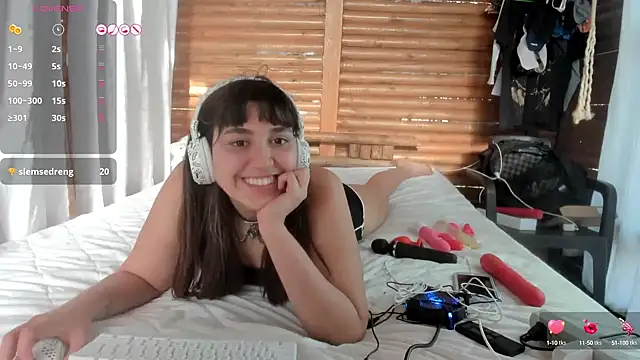 soysara15 online show from 02/02/25, 09:34