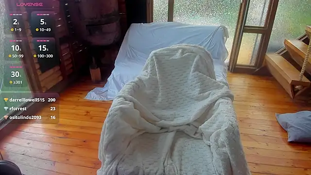 soysara15 online show from 03/18/25, 11:52