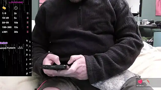 Snapshot of BondBroken chatting on 02/18/26, 08:38 BondBroken online show from 02/18/26, 08:38