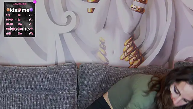 hailey peach online show from 02/16/25, 06:32