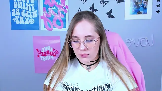 MiaMilas online show from 01/29/25, 11:51