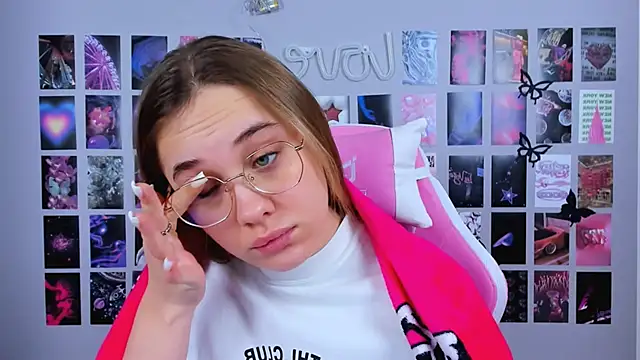 MiaMilas online show from 02/08/25, 05:40