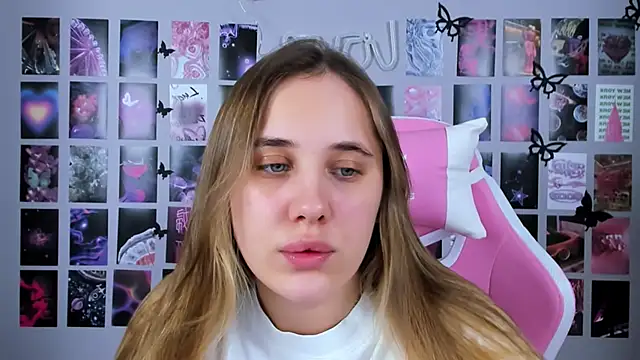 MiaMilas online show from 02/10/25, 04:14