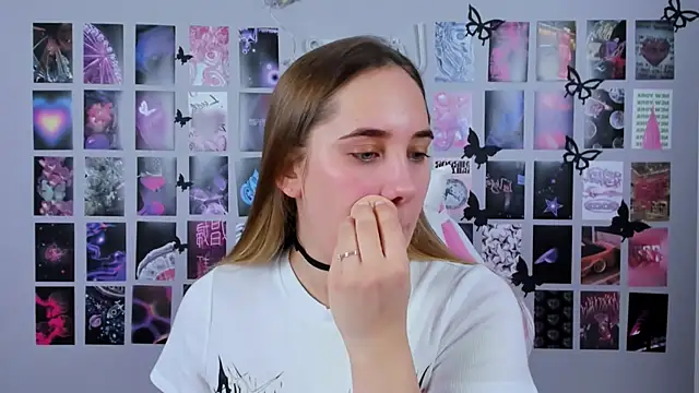 MiaMilas online show from 02/19/25, 07:50