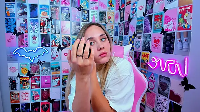 MiaMilas online show from 09/11/25, 09:15