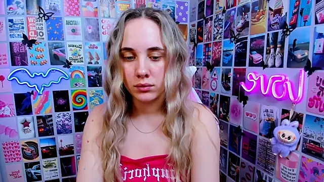 MiaMilas online show from 02/18/26, 02:46