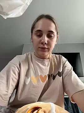 Snapshot of MiaMilas chatting on 04/02/26, 02:37 MiaMilas online show from 04/02/26, 02:37