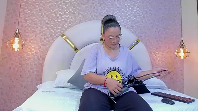 sophie 1 online show from 03/17/25, 03:03