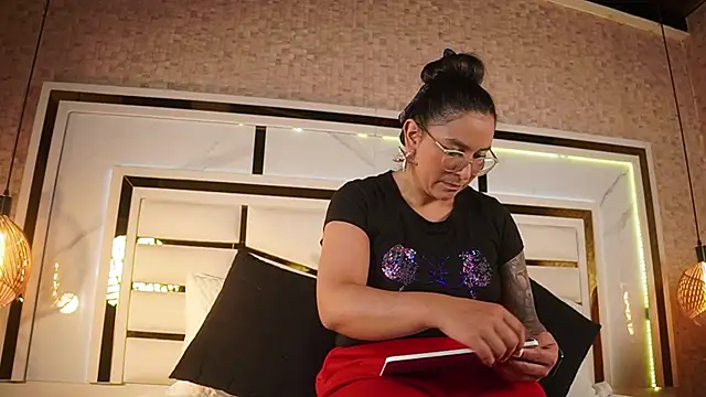 sophie 1 online show from 09/14/25, 03:05