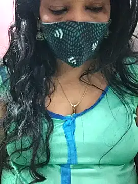 mallu-sumi online show from 02/05/25, 12:53