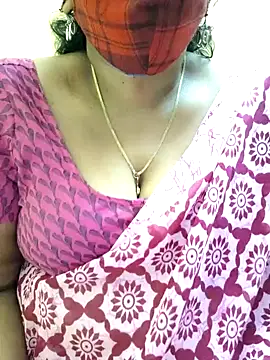 mallu-sumi online show from 02/12/25, 12:48