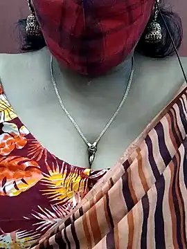 mallu-sumi online show from 02/12/25, 10:15