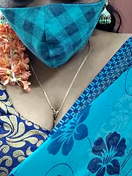 mallu-sumi online show from 02/17/25, 05:43