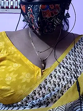 mallu-sumi online show from 09/28/25, 03:06