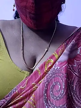 mallu-sumi online show from 11/07/25, 11:54