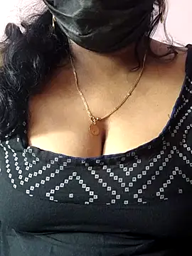 mallu-sumi online show from 04/09/26, 06:19