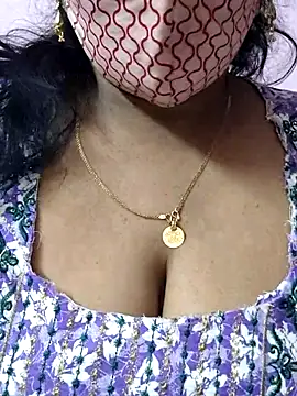 Snapshot of mallu-sumi chatting on 05/23/26, 11:53 mallu-sumi online show from 05/23/26, 11:53