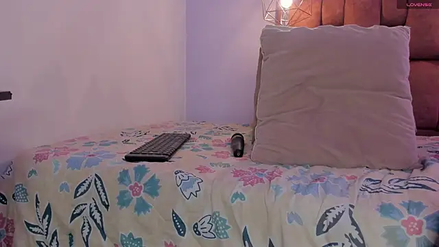 kristakinnky online show from 09/24/25, 12:41