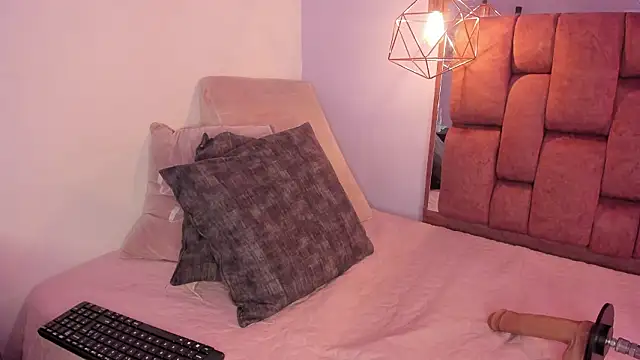 kristakinnky online show from 02/21/26, 11:44