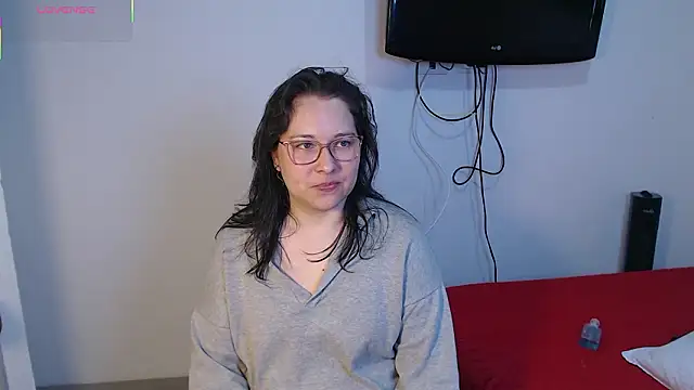 May Carlier online show from 03/01/26, 03:19