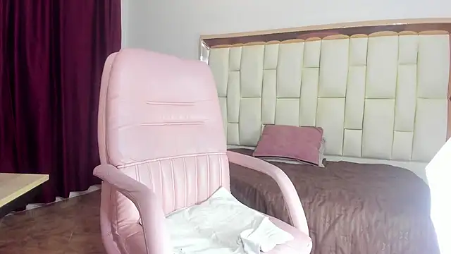  Caroliina online show from 02/23/26, 07:33