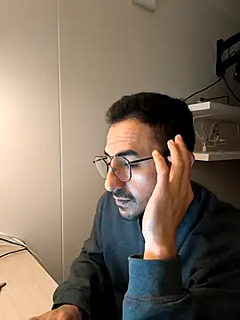 Snapshot of pablo-rincon95 chatting on 03/12/25, 11:44 pablo-rincon95 online show from 03/12/25, 11:44