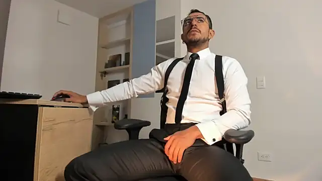 Snapshot of pablo-rincon95 chatting on 03/10/26, 12:21 pablo-rincon95 online show from 03/10/26, 12:21