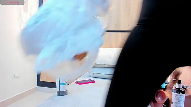 adela chase online show from 11/24/25, 02:33