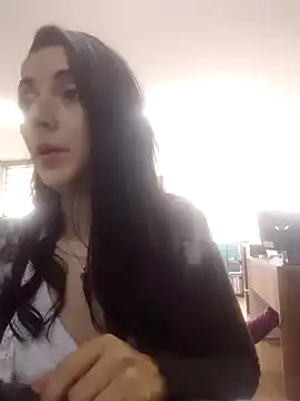 Snapshot of amellie_ros chatting on 12/09/24, 04:26 amellie ros online show from 12/09/24, 04:26