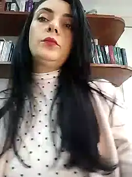 Snapshot of amellie_ros chatting on 12/12/24, 01:17 amellie ros online show from 12/12/24, 01:17