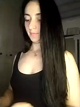 Snapshot of amellie_ros chatting on 12/26/24, 11:46 amellie ros online show from 12/26/24, 11:46