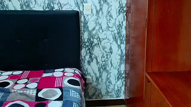 Emily Trujillo online show from 03/04/25, 11:00