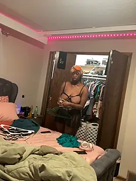 Snapshot of spicysugar74 chatting on 04/22/26, 07:15 spicysugar74 online show from 04/22/26, 07:15