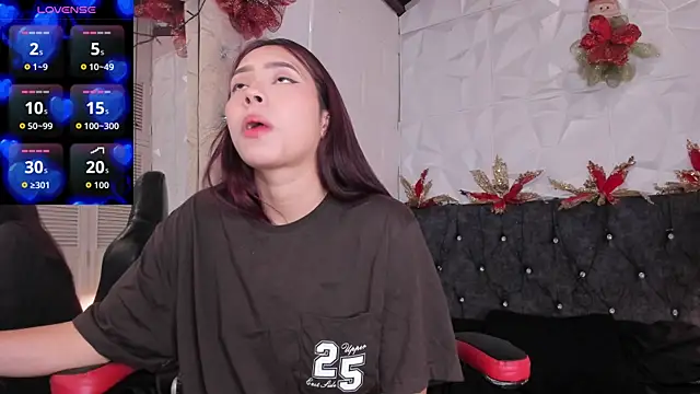 Emma dl2 online show from 12/17/25, 01:50