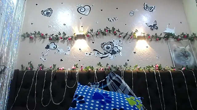 HottCandy21 online show from 02/10/25, 11:02