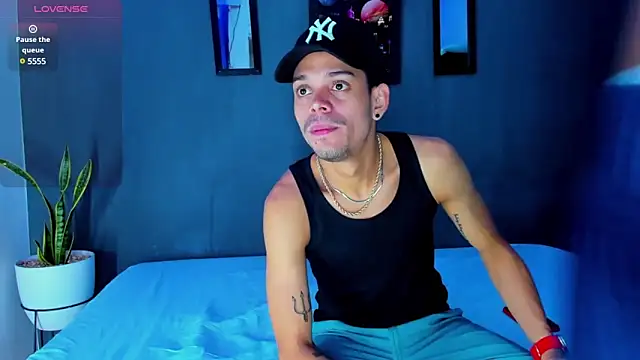 Friendsofeverything  online show from 02/04/25, 01:13