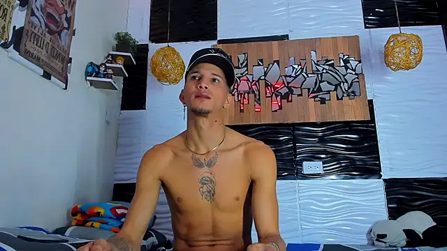 Friendsofeverything  online show from 11/30/25, 03:27