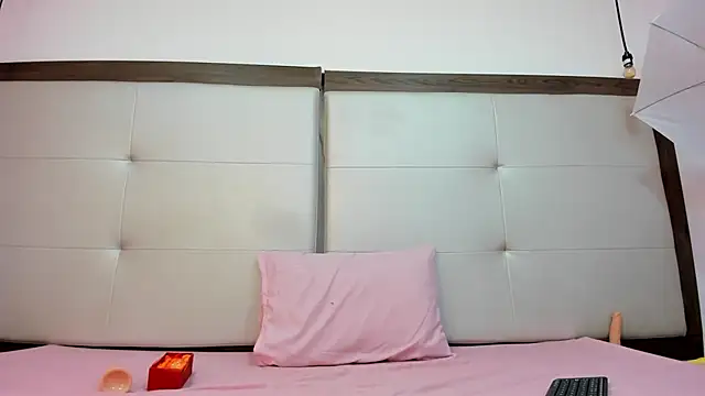 Alisson Freckles online show from 02/01/25, 06:51