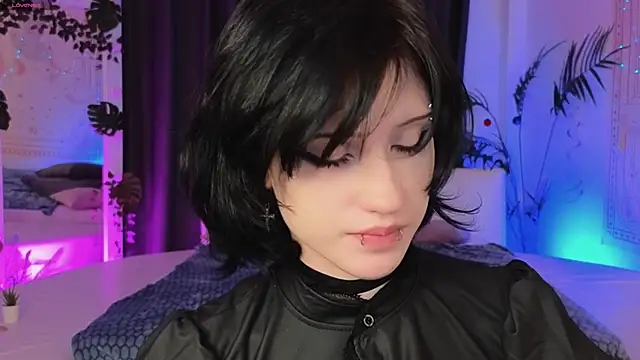 Snapshot of dark_vamp_ chatting on 01/15/25, 02:02 dark vamp online show from 01/15/25, 02:02