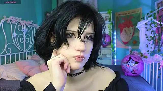 Snapshot of dark_vamp_ chatting on 02/20/25, 08:36 dark vamp online show from 02/20/25, 08:36