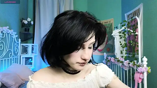 Snapshot of dark_vamp_ chatting on 02/24/25, 04:15 dark vamp online show from 02/24/25, 04:15