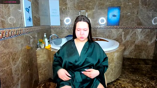 Snapshot of Mira_Karter chatting on 03/16/25, 01:49 Mira Karter online show from 03/16/25, 01:49