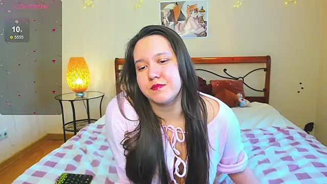 Snapshot of Mira_Karter chatting on 03/18/25, 04:58 Mira Karter online show from 03/18/25, 04:58