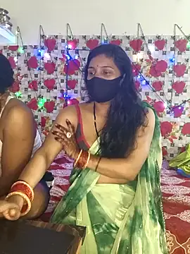 Snapshot of PeaCoooock chatting on 10/22/25, 05:24 PeaCoooock online show from 10/22/25, 05:24