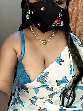 Snapshot of honey-sexy chatting on 01/09/26, 04:59 honey-sexy online show from 01/09/26, 04:59