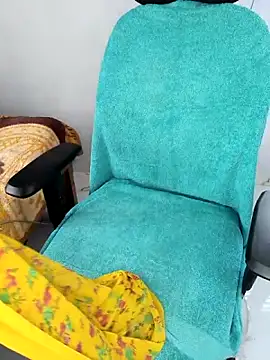 Snapshot of honey-sexy chatting on 03/02/26, 05:08 honey-sexy online show from 03/02/26, 05:08