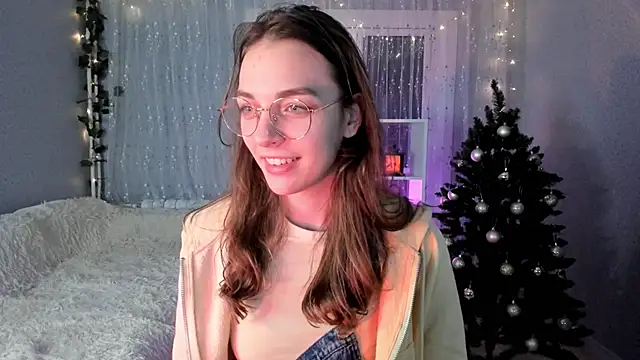 Snapshot of AraCopple chatting on 12/26/24, 02:44 AraCopple online show from 12/26/24, 02:44